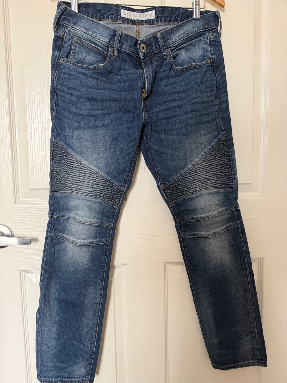 Express Men’s Distressed Slim Skinny Jeans